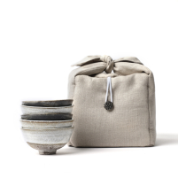 Yoshi En, coffret de 5 bols à thé, pièces noires et blanches, sac de protection gris