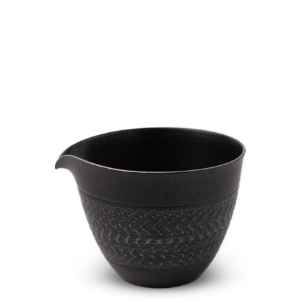 Jingdezhen Iron Glaze Gong Dao Bei