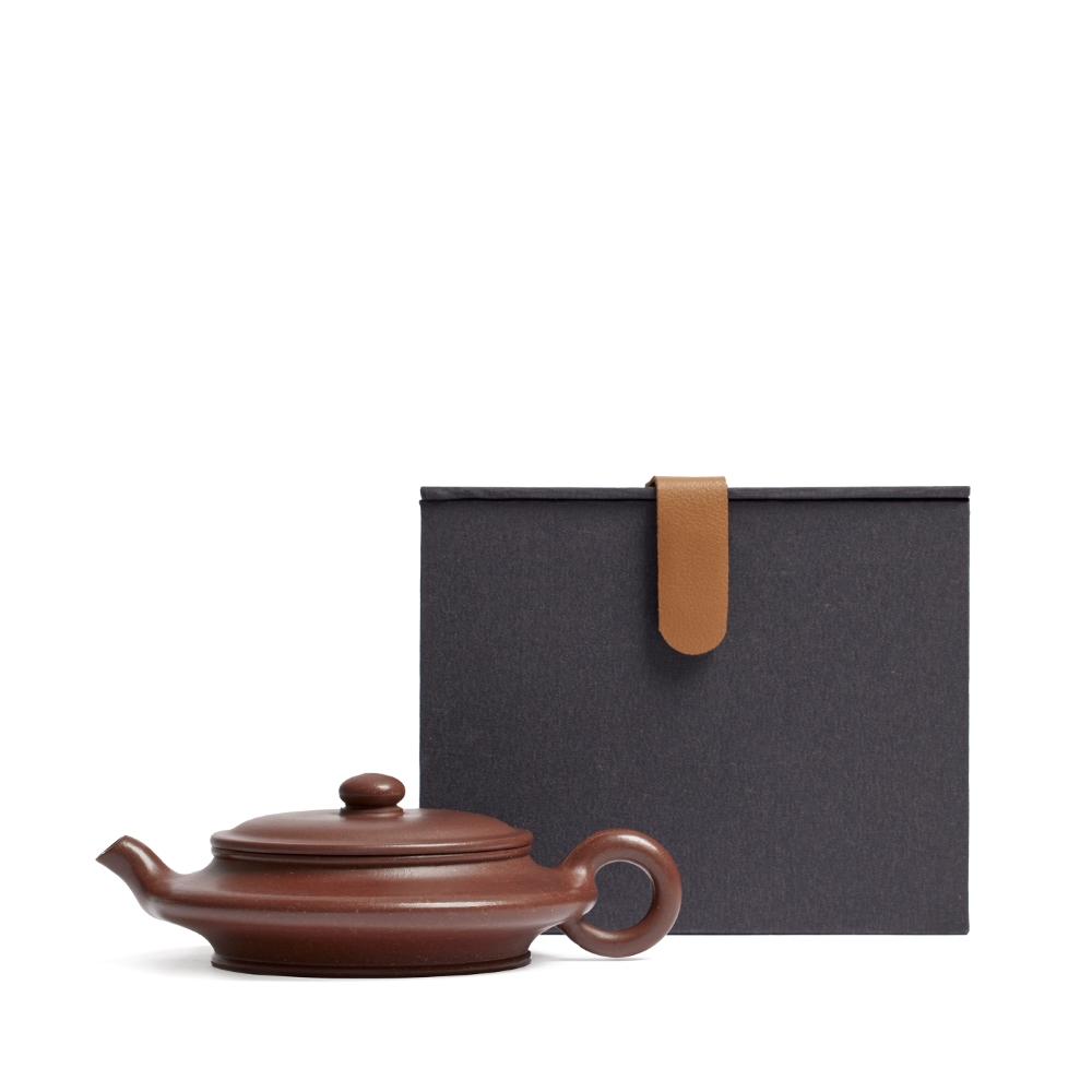 Yixing Teapot Xu Bian Zi Ni, brown 130ml