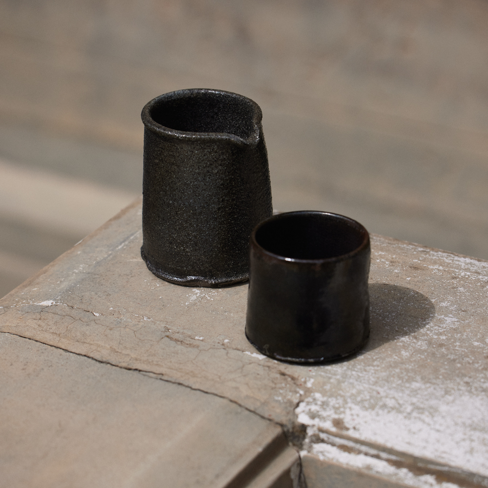 Tasse à thé Tokoname Kuro Yunomi Akira Koie