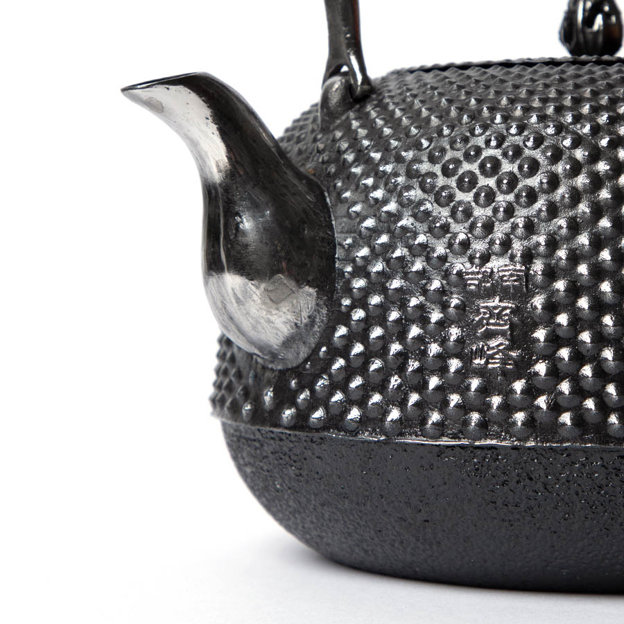 Satetsu Maru Nanbu Tetsubin Arare 1,8 l