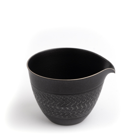 Jingdezhen Iron Glaze Gong Dao Bei