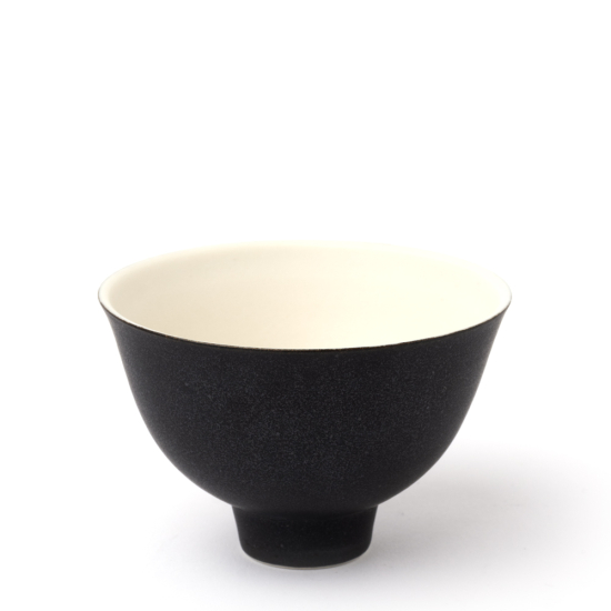 Teetasse Lars Kanter Schwarzweiß