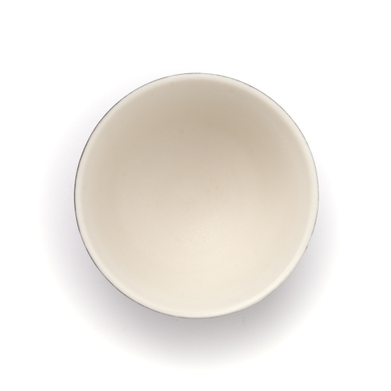 Teetasse Lars Kanter Schwarzweiß