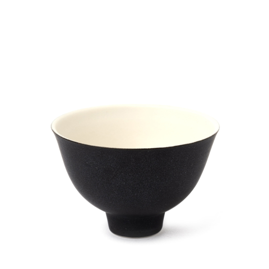 Teetasse Lars Kanter Schwarzweiß