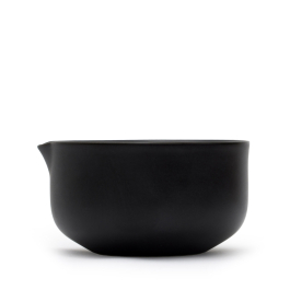 花柄の黒い茶碗 matcha bowl Matcha Bowl – Black Glaze
