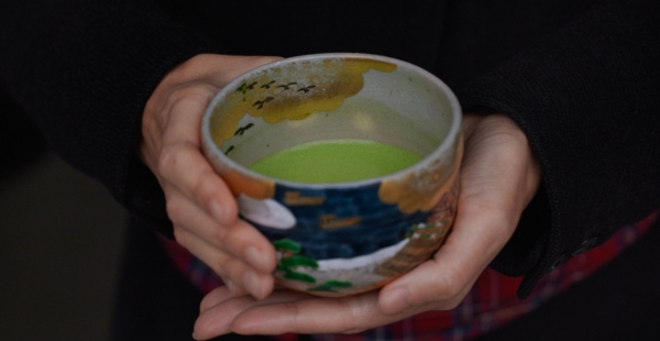 Japanischer Matcha mit Kyoyaki Chawan Matcha-Schale